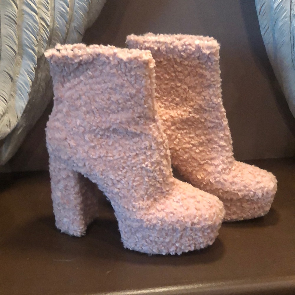 Shelly’s of London pink boots